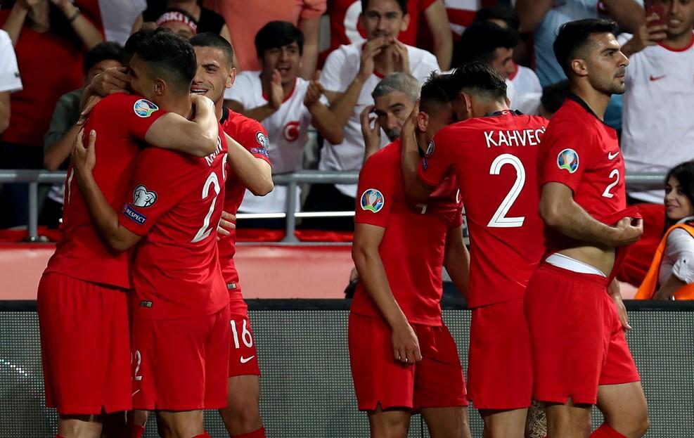 Ming爆冷击败法国队，突破纪录引爆全场！的简单介绍